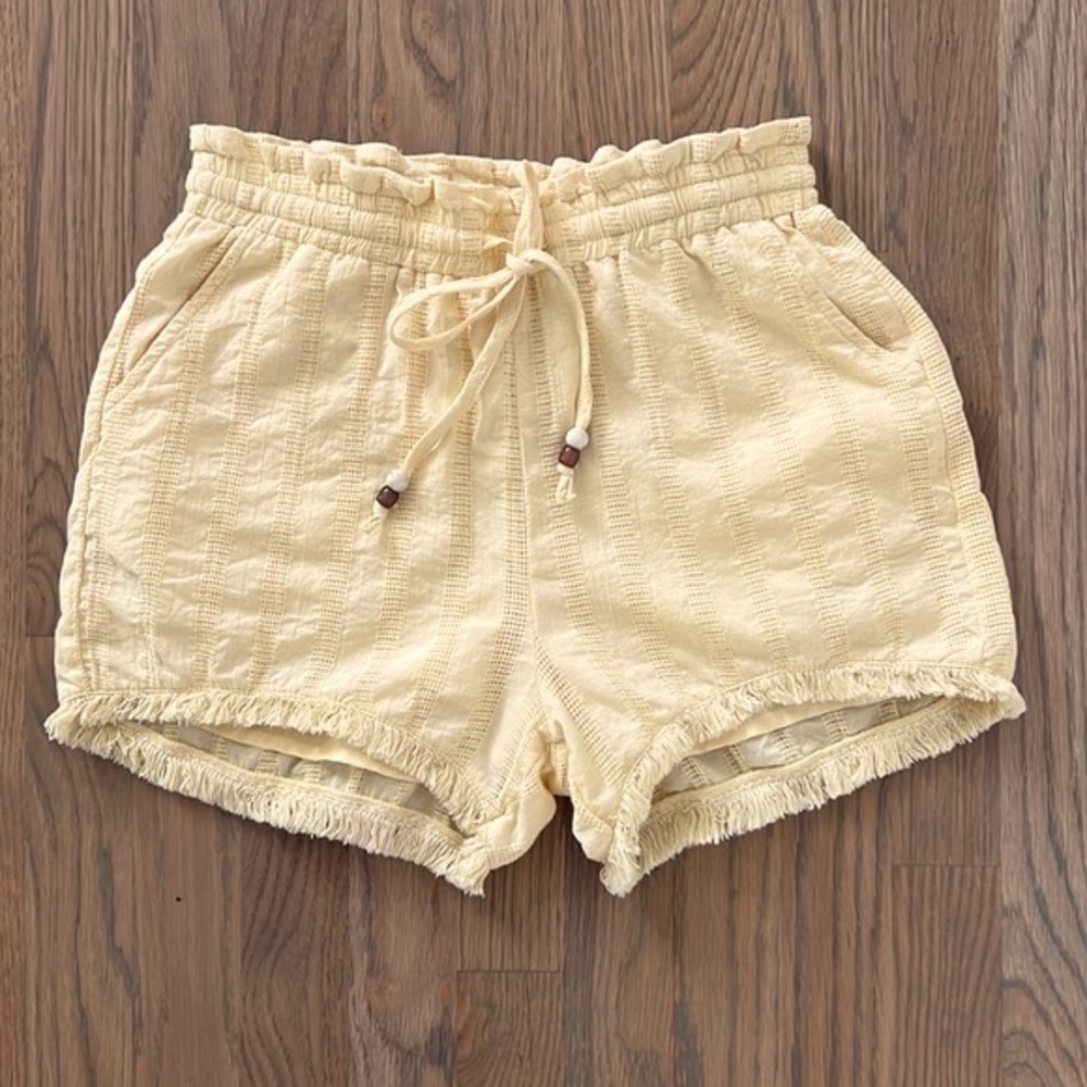 Heartloom Shorts sz XS Women’s Benly 100% Cotton High Rise Fringe Pale Yellow